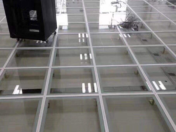 玻璃地板
